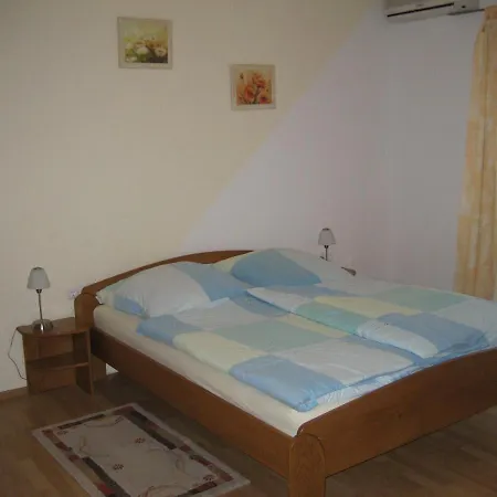 „drei Palmen“ Apartament