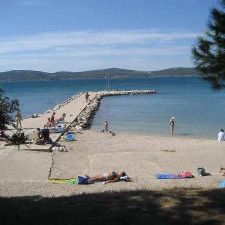 „drei Palmen“ Apartament Sveti Filip i Jakov