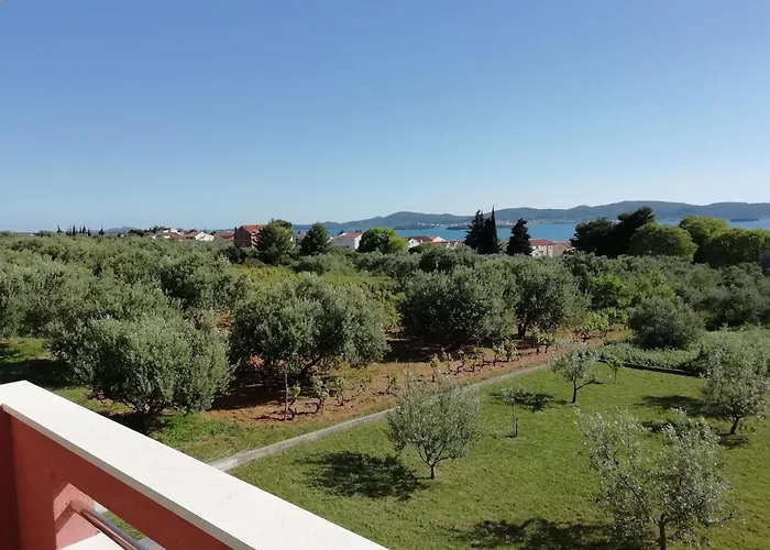 „drei Palmen“ Apartament Sveti Filip i Jakov