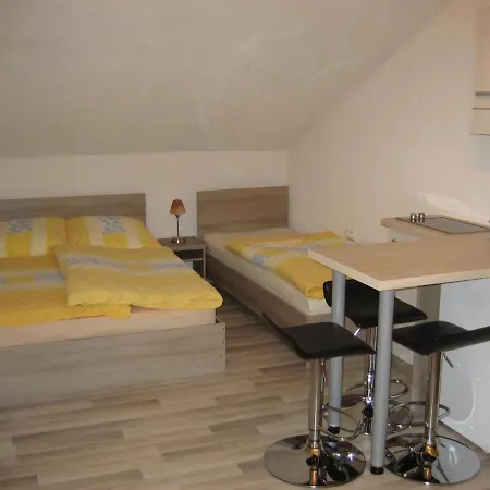 „drei Palmen“ Apartment