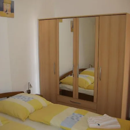 „drei Palmen“ Apartment Sveti Filip i Jakov