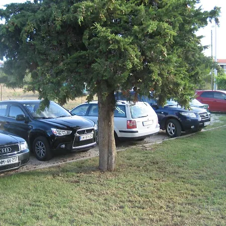 „drei Palmen“ * Sveti Filip i Jakov