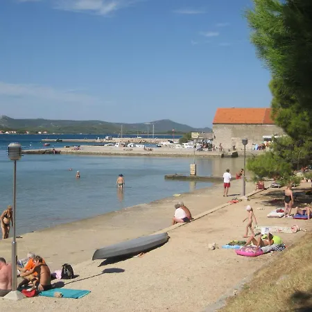 „drei Palmen“ Sveti Filip i Jakov