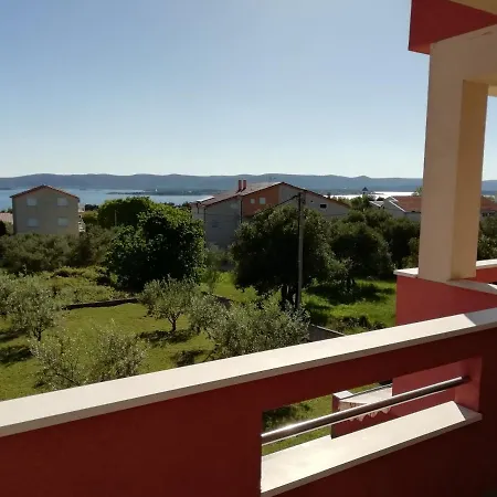 Διαμέρισμα „drei Palmen“ *