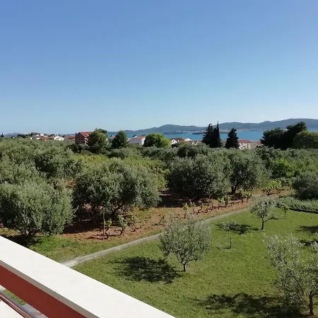 „drei Palmen“ Apartamento Sveti Filip i Jakov