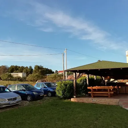 „drei Palmen“ Sveti Filip i Jakov