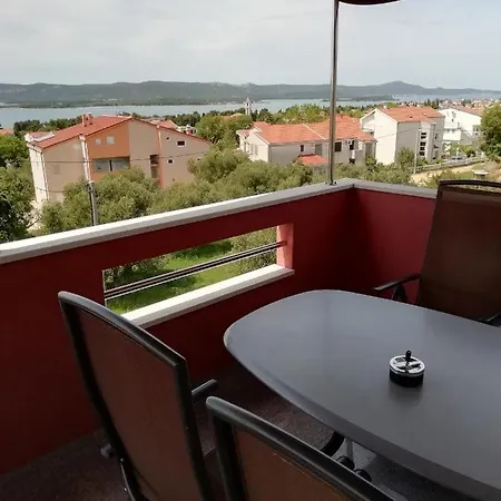 Apartamento „drei Palmen“ Sveti Filip i Jakov