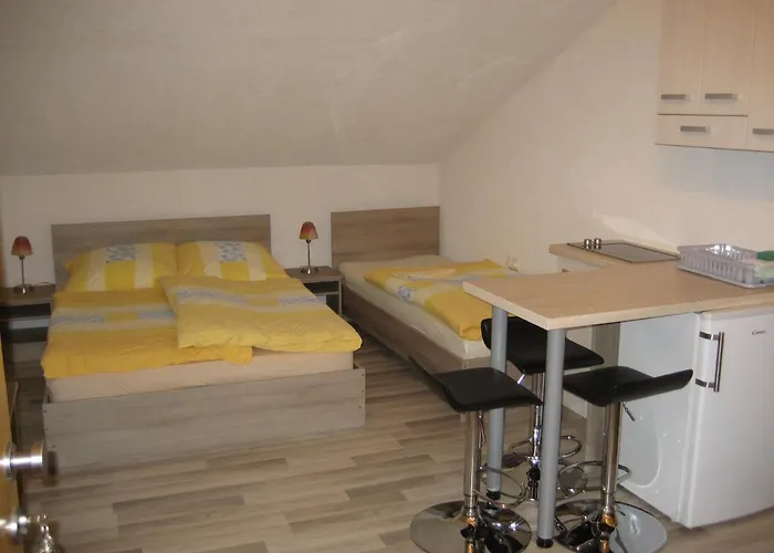 „drei Palmen“ Apartman