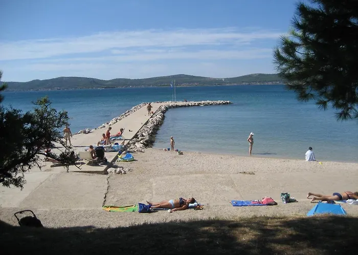 „drei Palmen“ Apartman Sveti Filip i Jakov