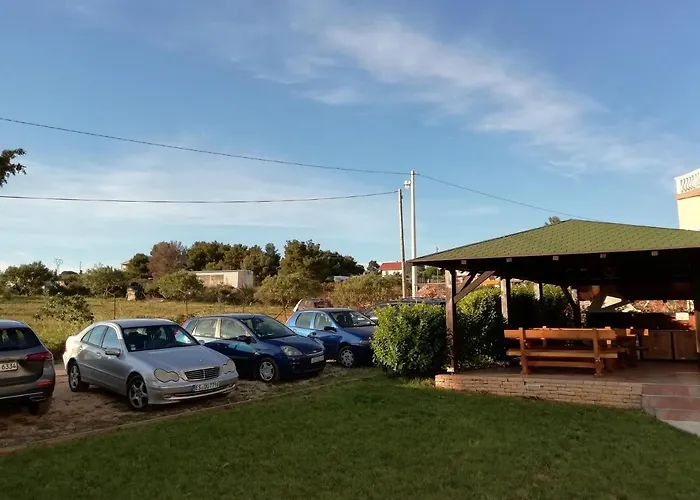 „drei Palmen“ Apartman