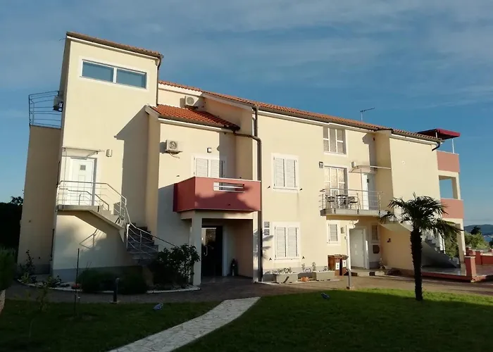 „drei Palmen“ Apartmán
