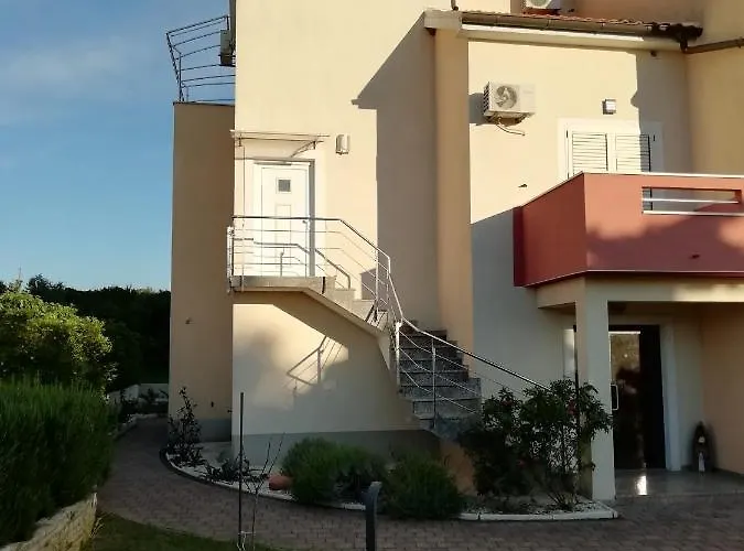 „drei Palmen“ Apartman